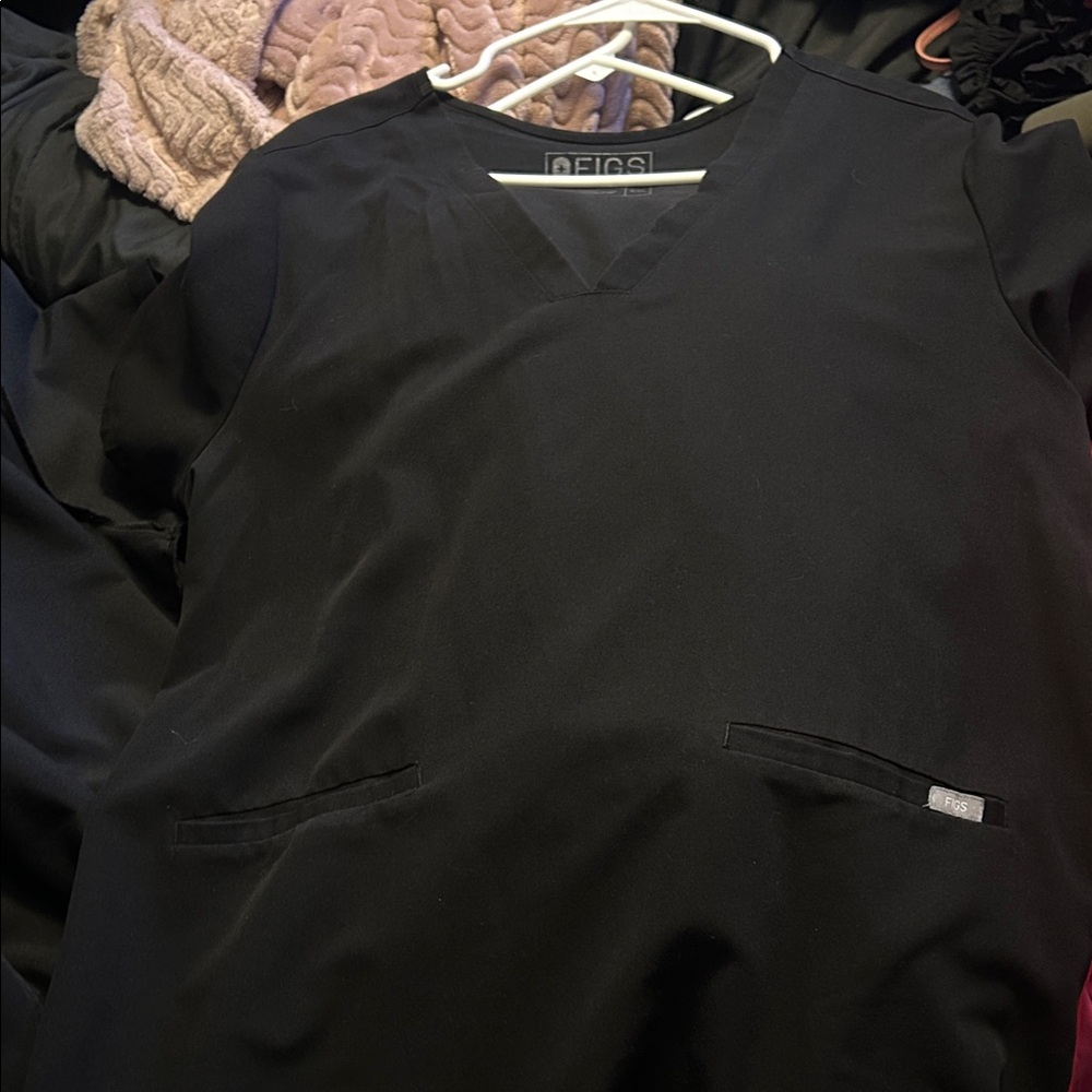Figs black top
